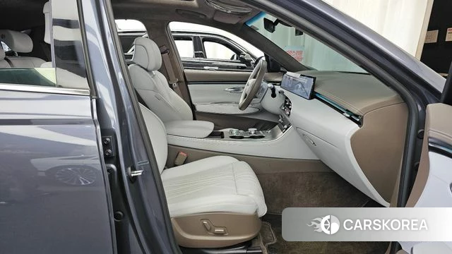 Genesis GV70 2024 Серый из Кореи, фото 2