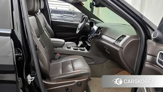 Jeep Grand Cherokee 2019 Черный из Кореи, фото 2