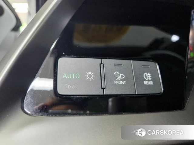 Audi A3 (8Y) 2023 Белый из Кореи, фото 2