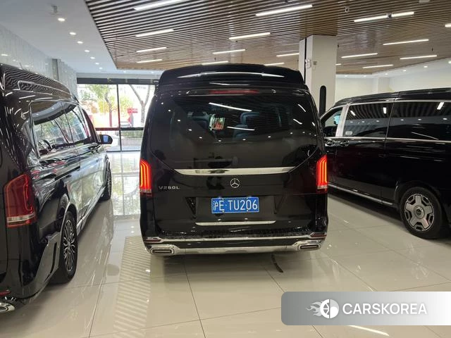 Mercedes-Benz V-class 2023 Черный из Китая
