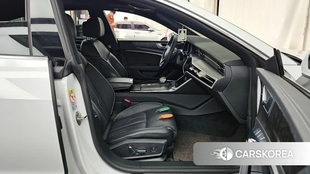 Audi A7 (4K) 2021 Белый из Кореи, фото 2