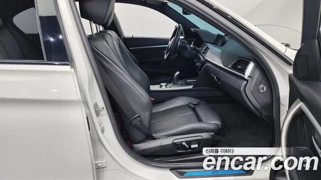 BMW 3 Series (F30) 2018 Белый из Кореи, фото 2