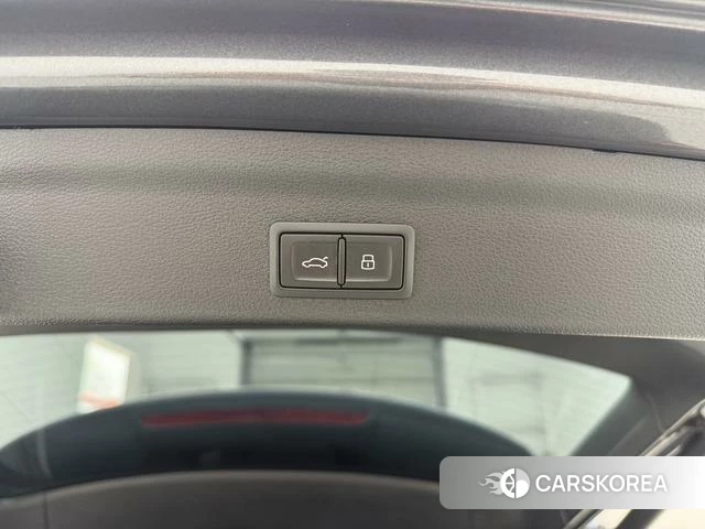 Audi Q3 2023 Темно-серый из Китая, фото 2