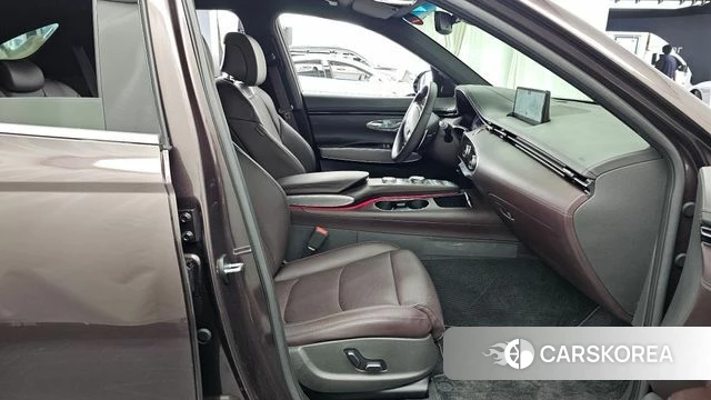 Genesis GV70 2023 Фиолетовый из Кореи, фото 2