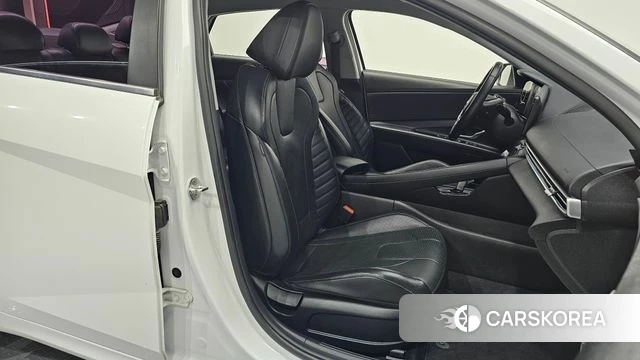 Hyundai Avante Hybrid (CN7) 2021 Белый из Кореи, фото 2