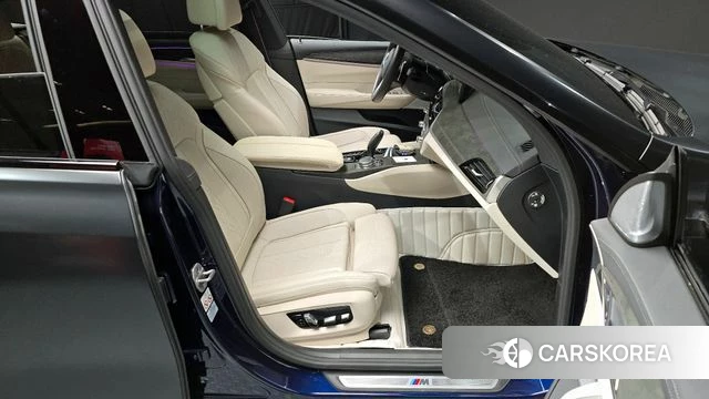 BMW 6 Series GT (G32) 2024 Черный из Кореи, фото 2