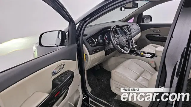 Kia The New Carnival 2019 Черный из Кореи, фото 2