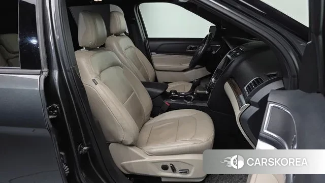 Ford Explorer 2018 Серый из Кореи, фото 2