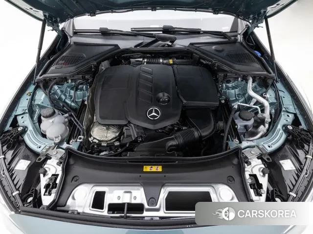 Mercedes-Benz E-Class W214 2025 Небесно-голубой из Кореи, фото 2