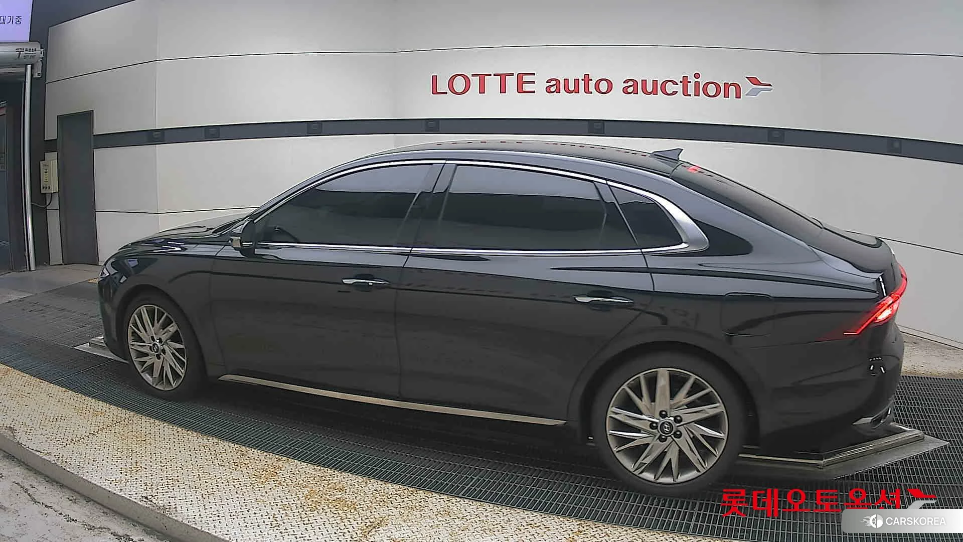 Hyundai Grandeur 2023 Abyss Black Pearl из Кореи, фото 2