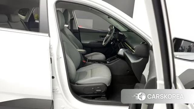 Hyundai Kona (SX2) 2023 Белый из Кореи, фото 2