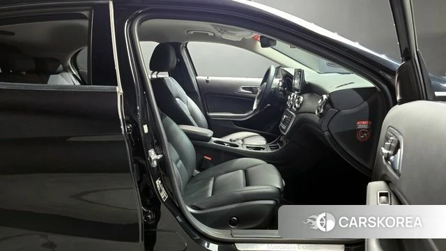 Mercedes-Benz GLA-Class X156 2019 Черный из Кореи, фото 2