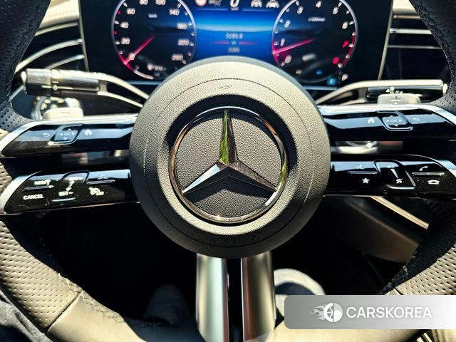 Mercedes-Benz E-Class W214 2025 Белый из Кореи, фото 2