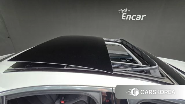 Mercedes-Benz E-Class W214 2025 Белый из Кореи, фото 2