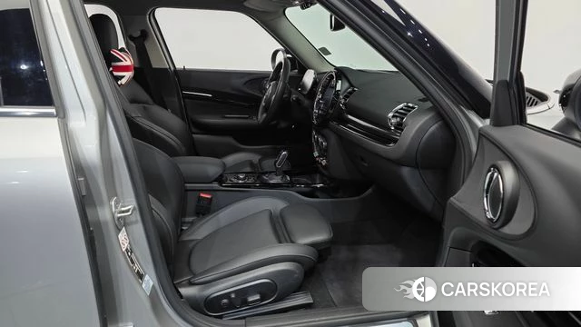 Mini Cooper Clubman 2023 Серебристо-серый из Кореи, фото 2