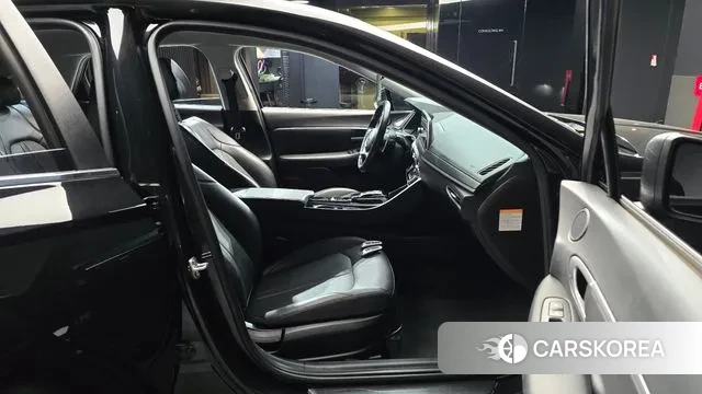 Hyundai Sonata Hybrid (DN8) 2022 Черный из Кореи, фото 2