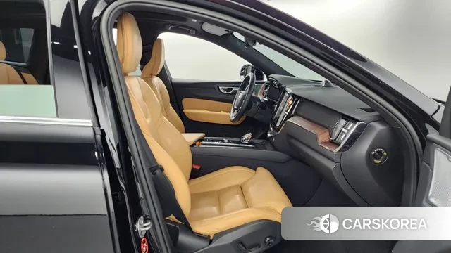 Volvo XC60 second Generation id 2884233 из Кореи 2