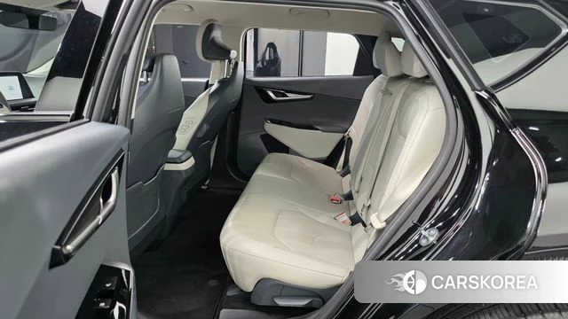 Kia EV6 2023 Черный из Кореи, фото 2