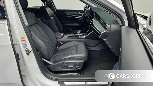 Audi A6 (C8) 2020 Белый из Кореи, фото 2