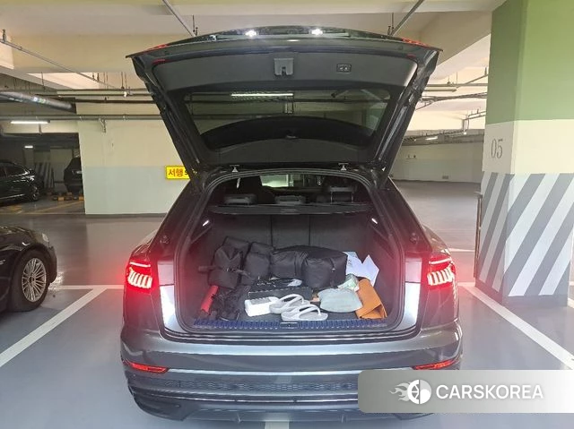 Audi Q8 (4M) 2021 Серый из Кореи, фото 2
