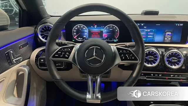 Mercedes-Benz A-Class W177 2024 Белый из Кореи, фото 2