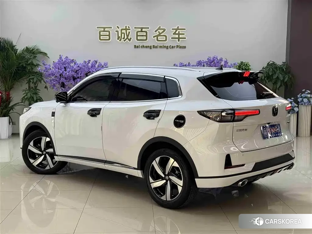 Chang'an Changan CS55PLUS 2025 Белый из Китая, фото 2