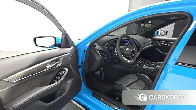 Cadillac CT5-V 2023 Синий из Кореи, фото 2