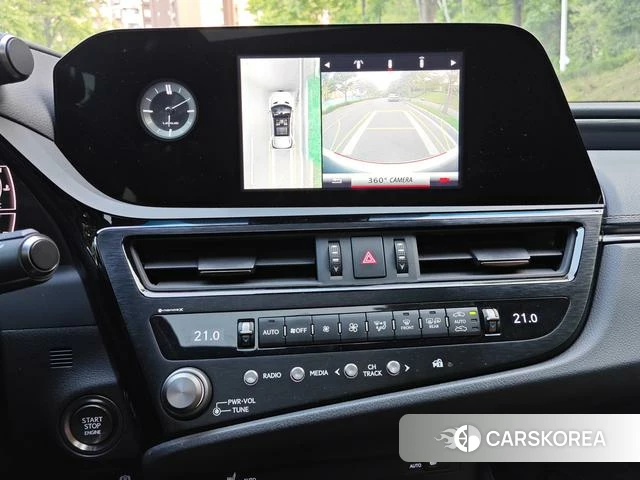 Lexus ES 2022 Белый из Китая, фото 2
