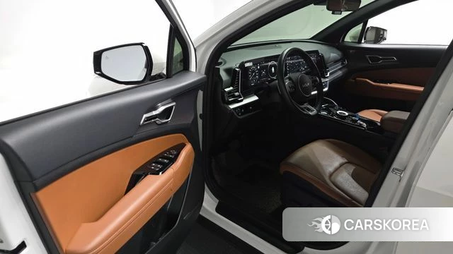 Kia Sportage 5th Generation 2023 Белый из Кореи, фото 2