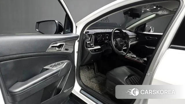 Kia Sportage 5th Generation Hybrid 2022 Белый из Кореи, фото 2