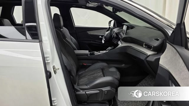 Peugeot 5008 second generation 2018 Белый из Кореи, фото 2