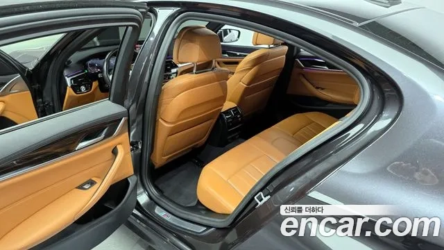 BMW 5 Series (G30) 2021 Серый из Кореи, фото 2