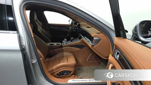 Porsche Panamera (971) 2024 Серебристо-серый из Кореи, фото 2