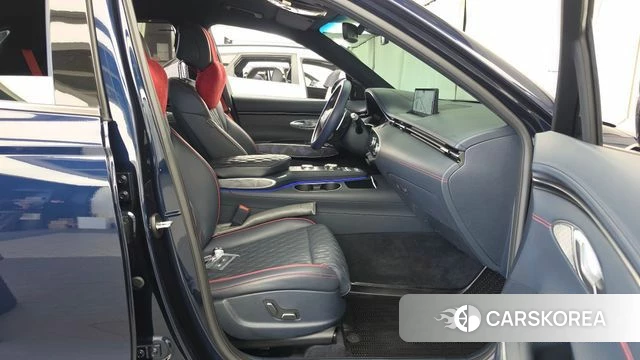 Genesis GV70 2022 Синий из Кореи, фото 2