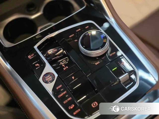 BMW X6 (G06) 2026 Черный из Кореи, фото 2