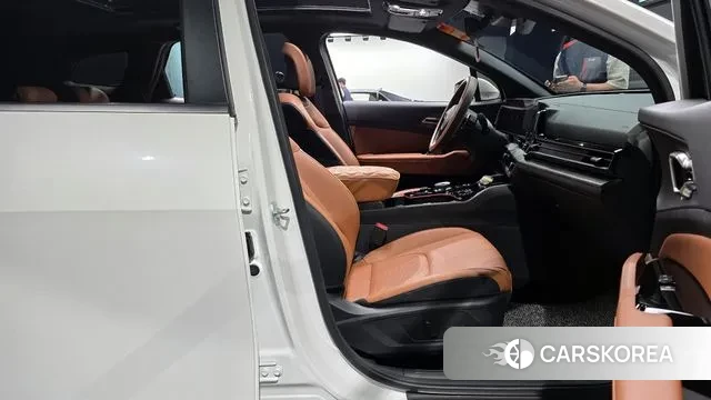 Kia Sportage 5th Generation 2023 Белый из Кореи, фото 2