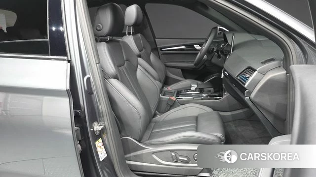 Audi Q5 (FY) 2024 Серый из Кореи, фото 2
