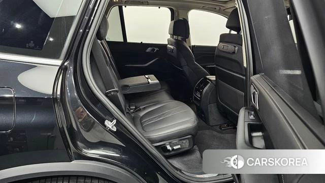 BMW X5 (G05) 2023 Черный из Кореи, фото 2