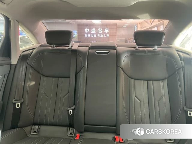 Audi A6L 2024 Черный из Китая, фото 2