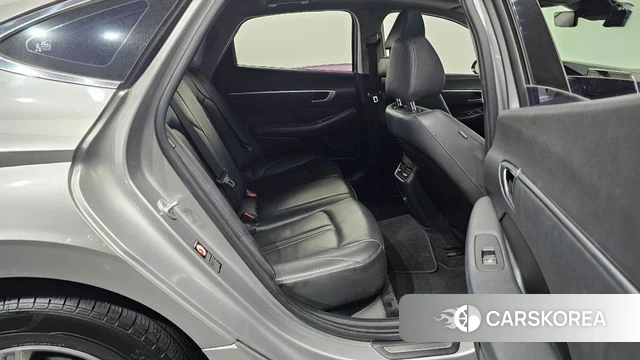 Hyundai Sonata (DN8) 2019 Серебристо-серый из Кореи, фото 2