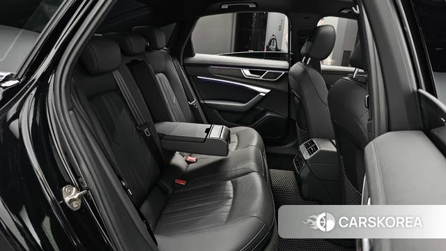 Audi A6 (C8) 2022 Черный из Кореи, фото 2