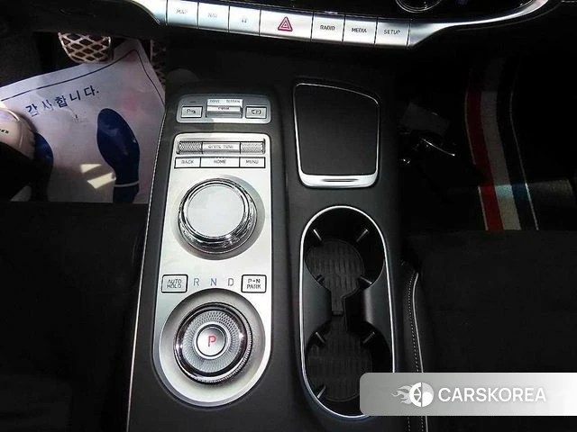 Genesis GV70 2021 Белый из Кореи, фото 2