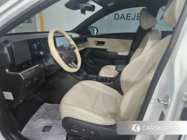 Hyundai Kona Hybrid (SX2) 2023 Белый из Кореи, фото 2