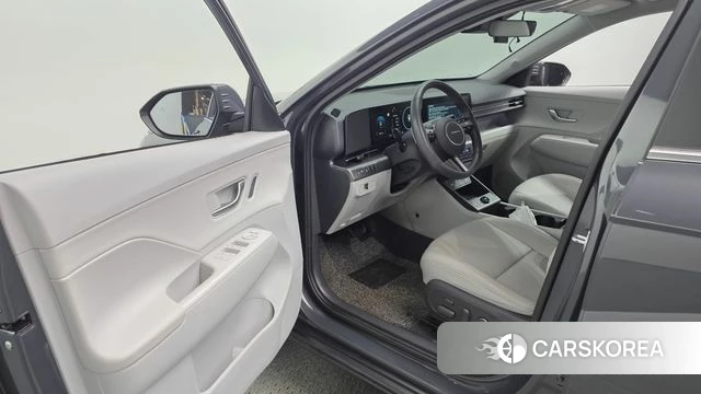 Hyundai Kona (SX2) 2023 Серый из Кореи, фото 2