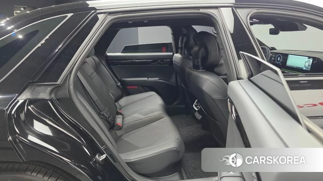 Hyundai Grandeur Hybrid (GN7) 2025 Черный из Кореи, фото 2