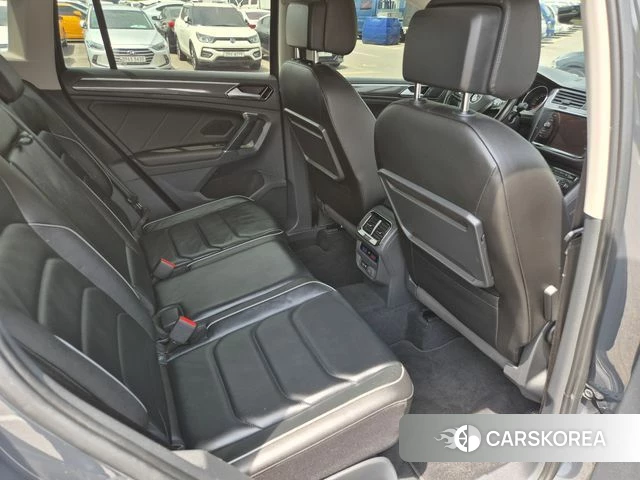 Volkswagen Tiguan second Generation 2018 Серый из Кореи, фото 2