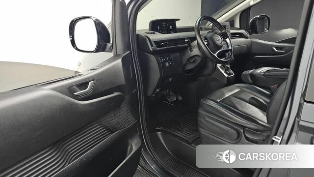 Hyundai Staria 2021 Серый из Кореи, фото 2