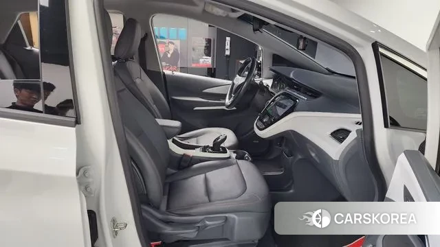 Chevrolet (GM Daewoo) Bolt EV 2018 Белый из Кореи, фото 2