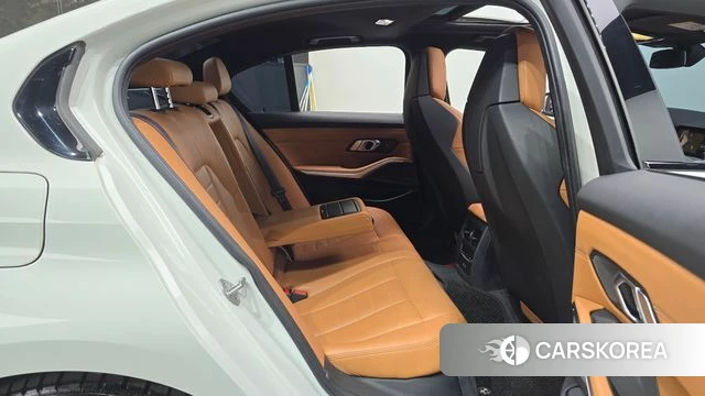 BMW 3 Series (G20) 2022 Белый из Кореи, фото 2