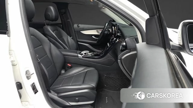 Mercedes-Benz GLC-Class X253 2018 Белый из Кореи, фото 2